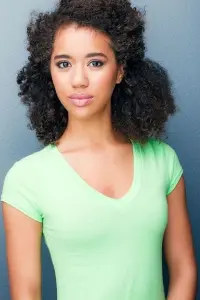 Photo Jasmin Savoy Brown