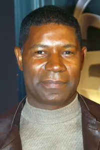 Photo Dennis Haysbert