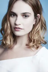 Photo Lily James