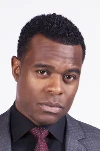 Photo Lyriq Bent