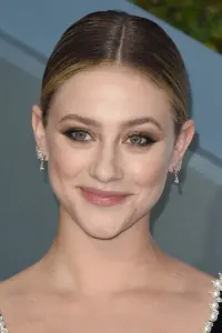 Photo Lili Reinhart