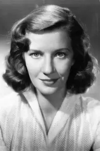 Photo Lois Maxwell