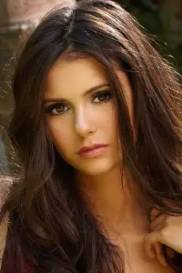 Photo Nina Dobrev