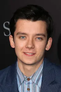 Photo Asa Butterfield