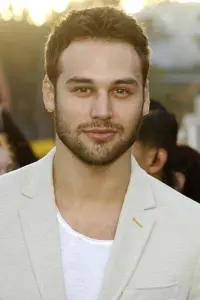 Photo Ryan Guzman