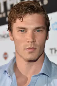 Photo Derek Theler