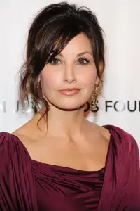 Photo Gina Gershon