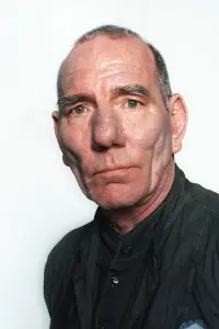 Photo Pete Postlethwaite