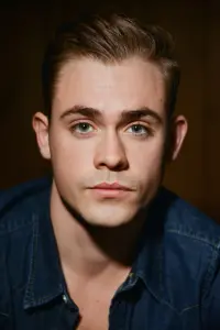 Photo Dacre Montgomery