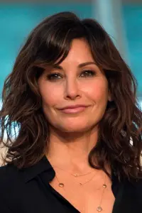 Photo Gina Gershon