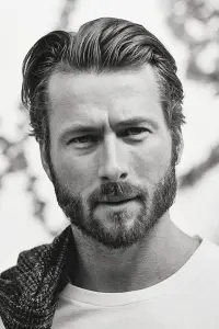 Photo Glen Powell