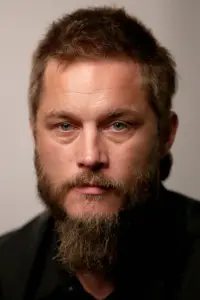 Photo Travis Fimmel