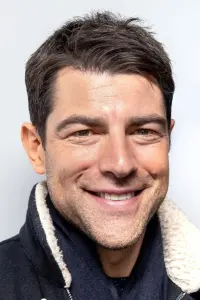 Photo Max Greenfield