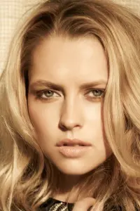 Photo Teresa Palmer