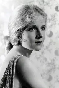 Photo Ann Harding