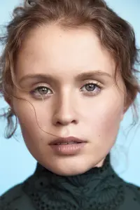 Photo Eliza Scanlen