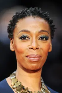 Photo Noma Dumezweni