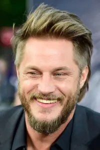 Photo Travis Fimmel