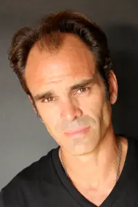 Photo Steven Ogg