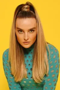 Photo Perrie Edwards