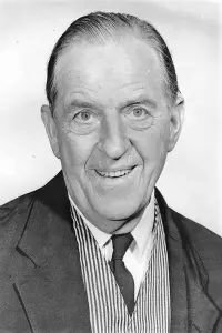 Photo Stanley Holloway