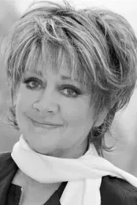 Photo Amanda Barrie