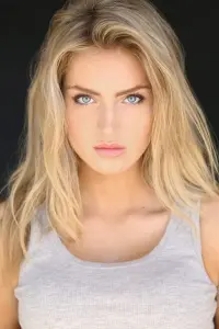 Photo Saxon Sharbino