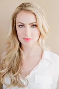 Photo Amanda Schull