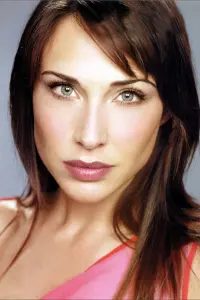 Photo Claire Forlani