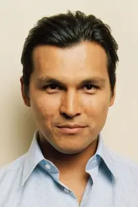 Photo Adam Beach