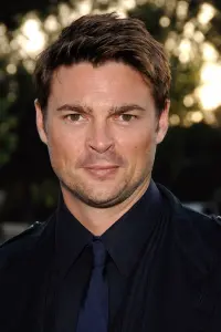 Photo Karl Urban