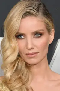 Photo Annabelle Wallis