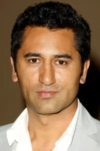 Photo Cliff Curtis