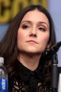 Photo Shannon Woodward