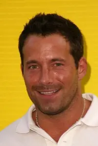 Photo Johnny Messner