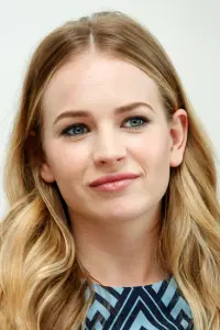 Photo Britt Robertson