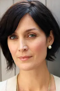 Photo Carrie-Anne Moss