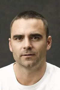 Photo Dustin Clare