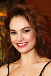 Photo Lily James