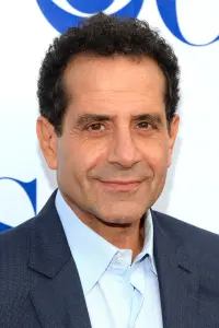 Photo Tony Shalhoub