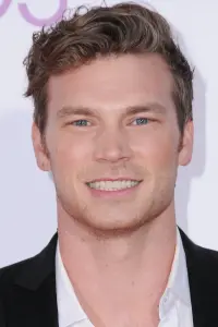 Photo Derek Theler