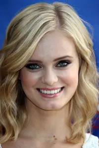 Photo Sara Paxton