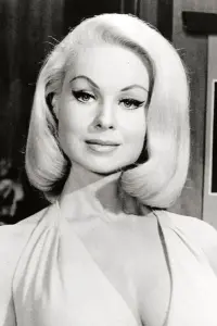 Photo Joi Lansing