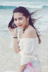 Photo Prilly Latuconsina