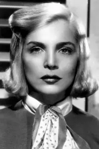 Photo Lizabeth Scott