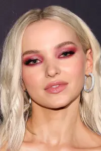 Photo Dove Cameron