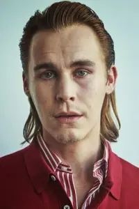 Photo Rhys Wakefield