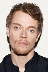 Photo Alfie Allen