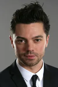 Photo Dominic Cooper