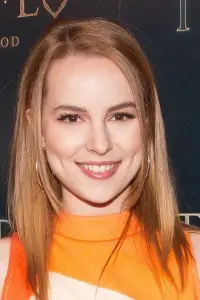 Photo Bridgit Mendler